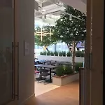 아파트 Center 2 Steps From The Cozy And Renovated! *
