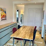 아파트 Center 2 Steps From The Cozy And Renovated! 안시